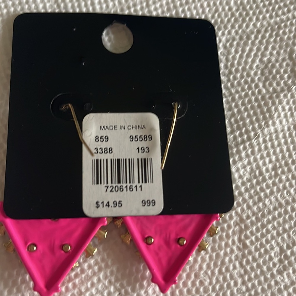 New York & Company earrings - Picture 2 of 2